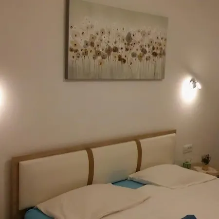 アパート Apartma Nada, Tu Boste V Centru Poletnega Utripa